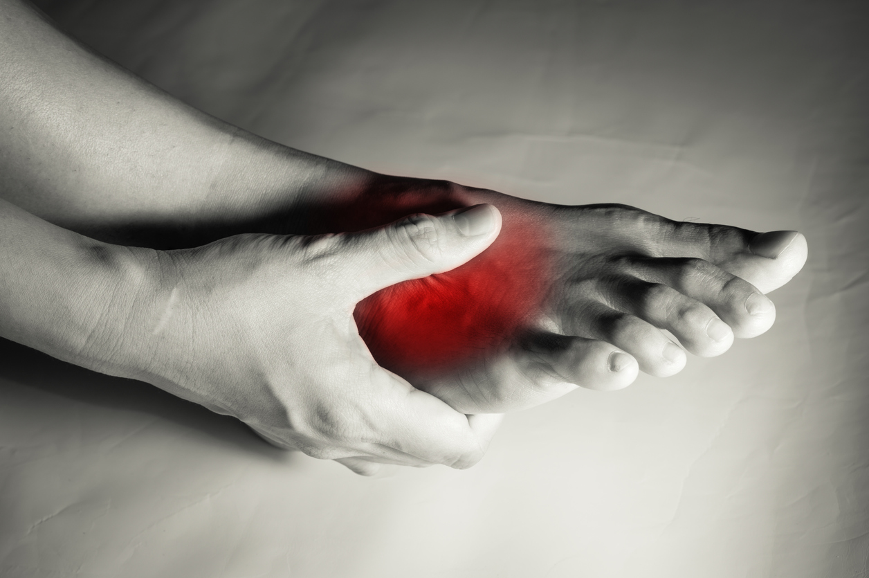 pain in left foot arch and heel